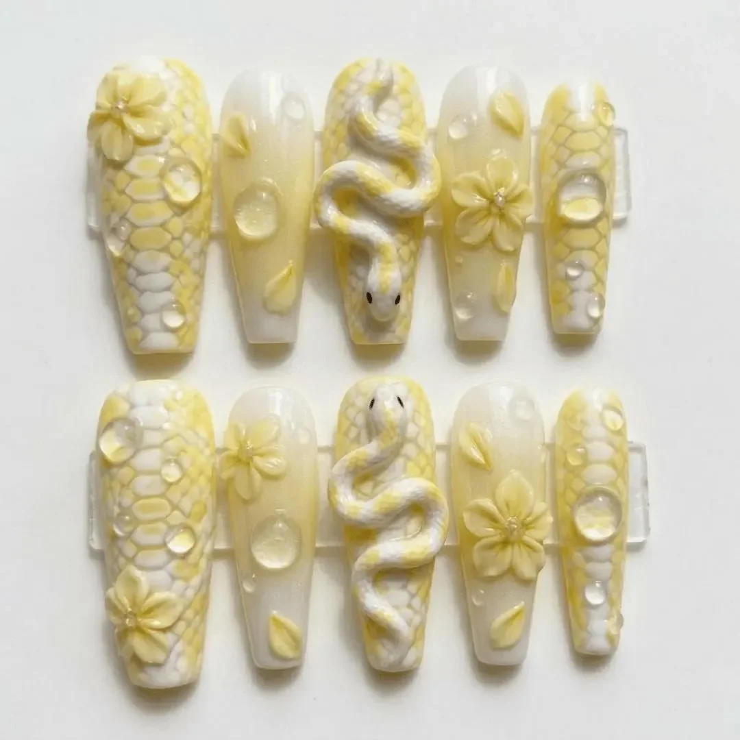 press on nails, custom press on nails, fake nails, Nails Art, stained glass nails, gold press on nails, 3d press on nails, luxury press on nails, handmade press on nails