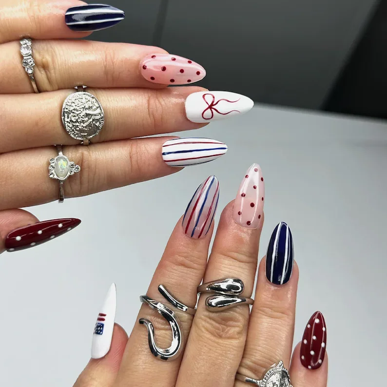 press on nails, custom press on nails, fake nails, Nails Art, stained glass nails, gold press on nails, 3d press on nails, luxury press on nails, handmade press on nails