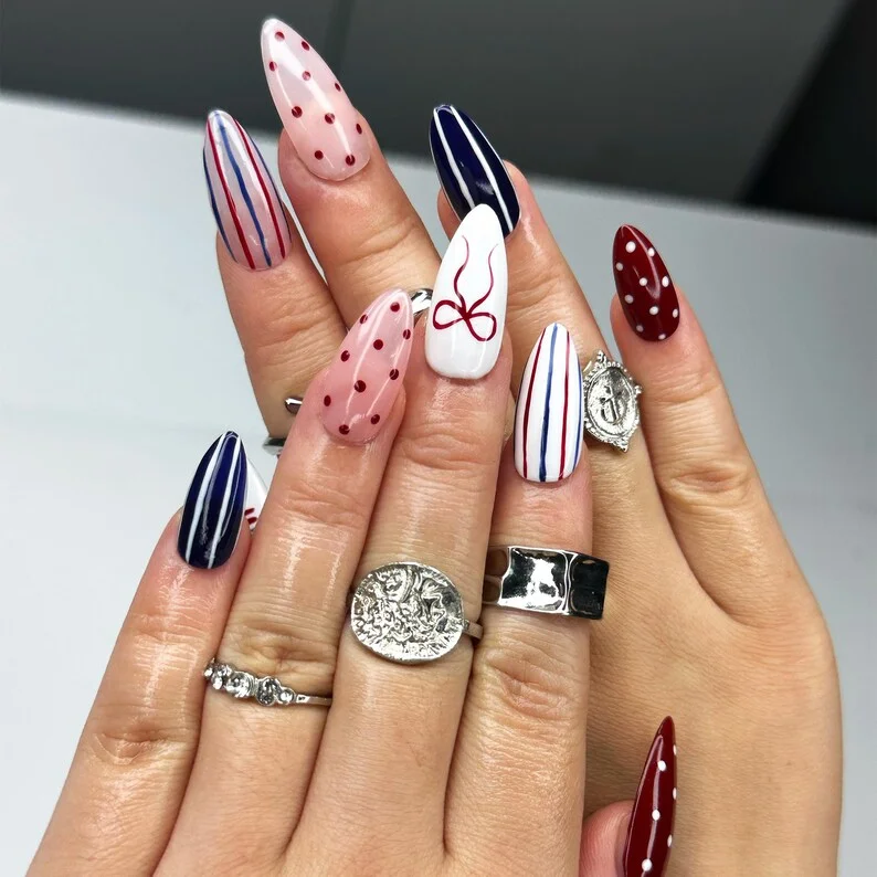 press on nails, custom press on nails, fake nails, Nails Art, stained glass nails, gold press on nails, 3d press on nails, luxury press on nails, handmade press on nails