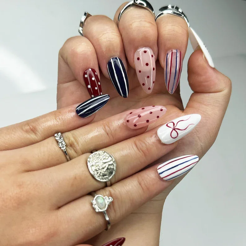 press on nails, custom press on nails, fake nails, Nails Art, stained glass nails, gold press on nails, 3d press on nails, luxury press on nails, handmade press on nails