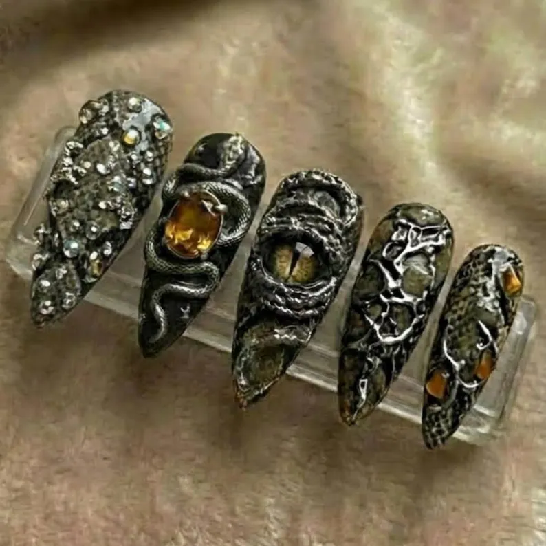 luxury press on, gothic serpent, press on nails, custom press on nails, fake nails, Nails Art, stained glass nails, gold press on nails, 3d press on nails, luxury press on nails, handmade press on nails
