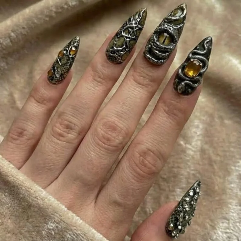 3D snake eye, coiled gemstone, press on nails, custom press on nails, fake nails, Nails Art, stained glass nails, gold press on nails, 3d press on nails, luxury press on nails, handmade press on nails