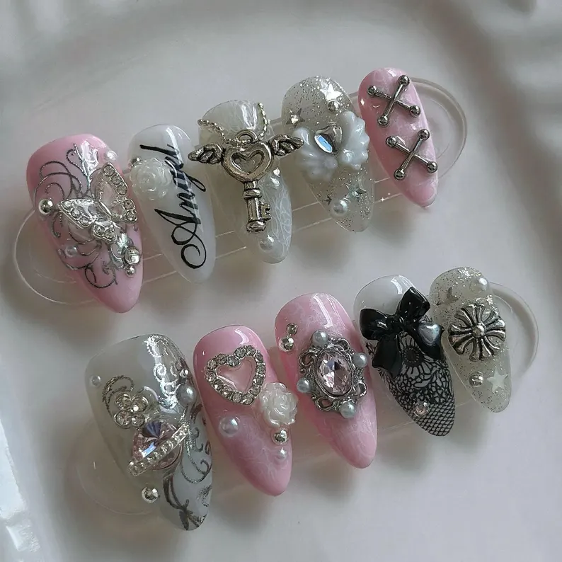 press on nails, custom press on nails, fake nails, Nails Art, stained glass nails, gold press on nails, 3d press on nails, luxury press on nails, handmade press on nails