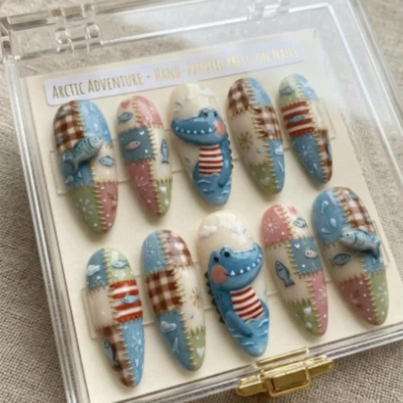 press on nails, custom press on nails, fake nails, Nails Art, stained glass nails, gold press on nails, 3d press on nails, luxury press on nails, handmade press on nails