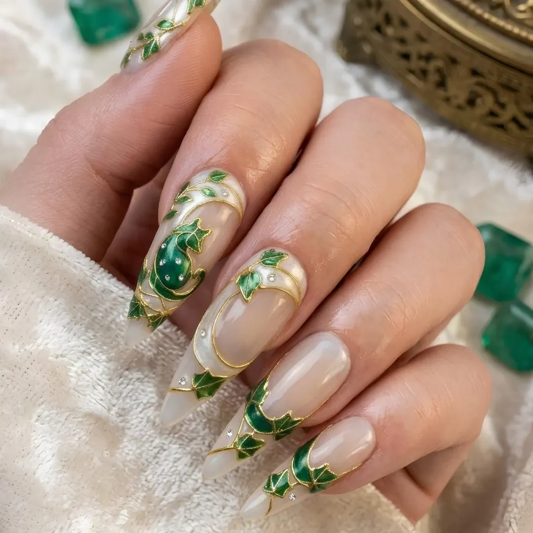 press on nails, custom press on nails, fake nails, Nails Art, stained glass nails, gold press on nails, 3d press on nails, luxury press on nails, handmade press on nails