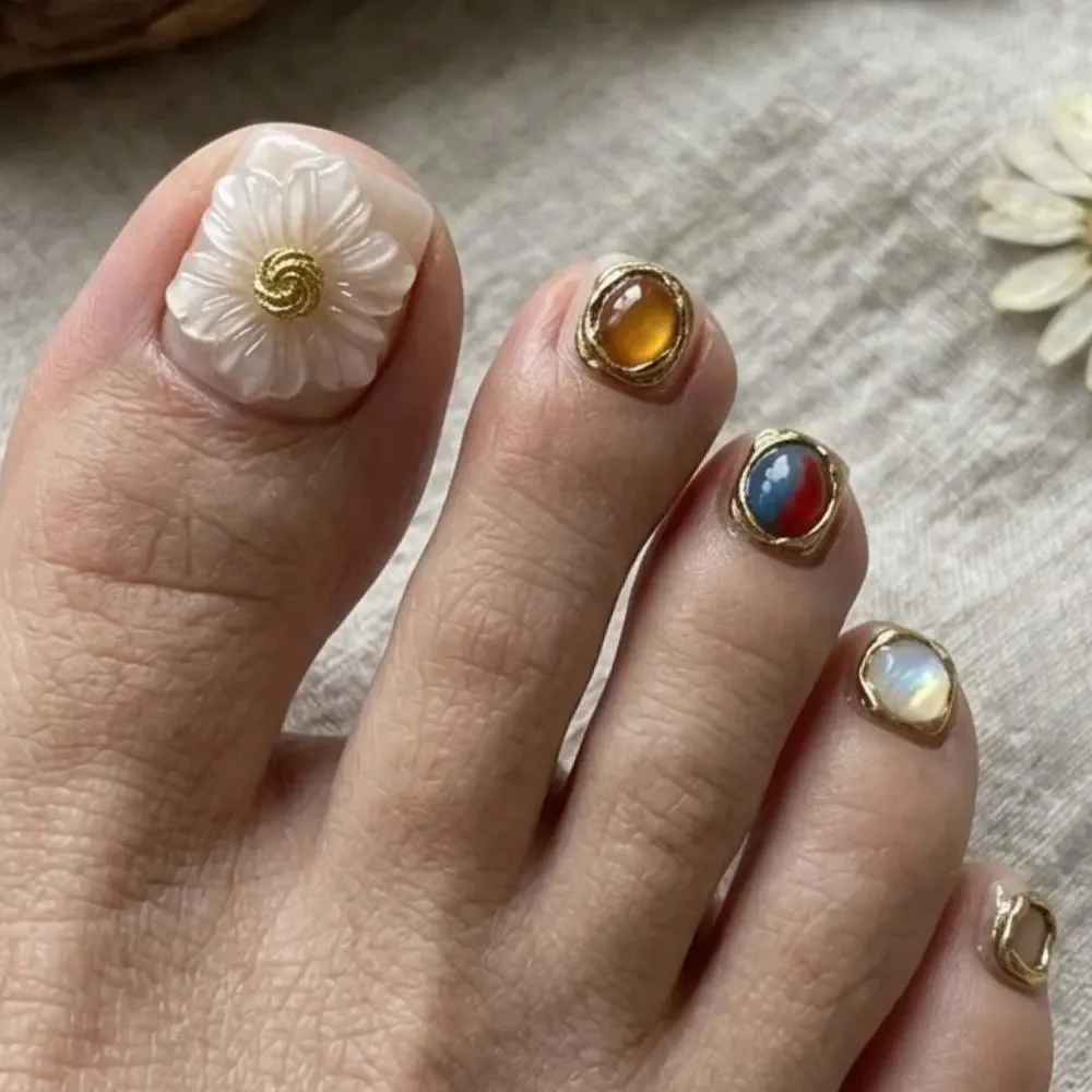 press on nails, custom press on nails, fake nails, Nails Art, stained glass nails, gold press on nails, 3d press on nails, luxury press on nails, handmade press on nails