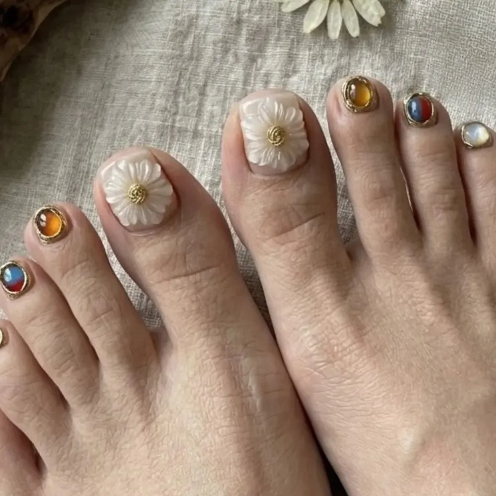 press on nails, custom press on nails, fake nails, Nails Art, stained glass nails, gold press on nails, 3d press on nails, luxury press on nails, handmade press on nails