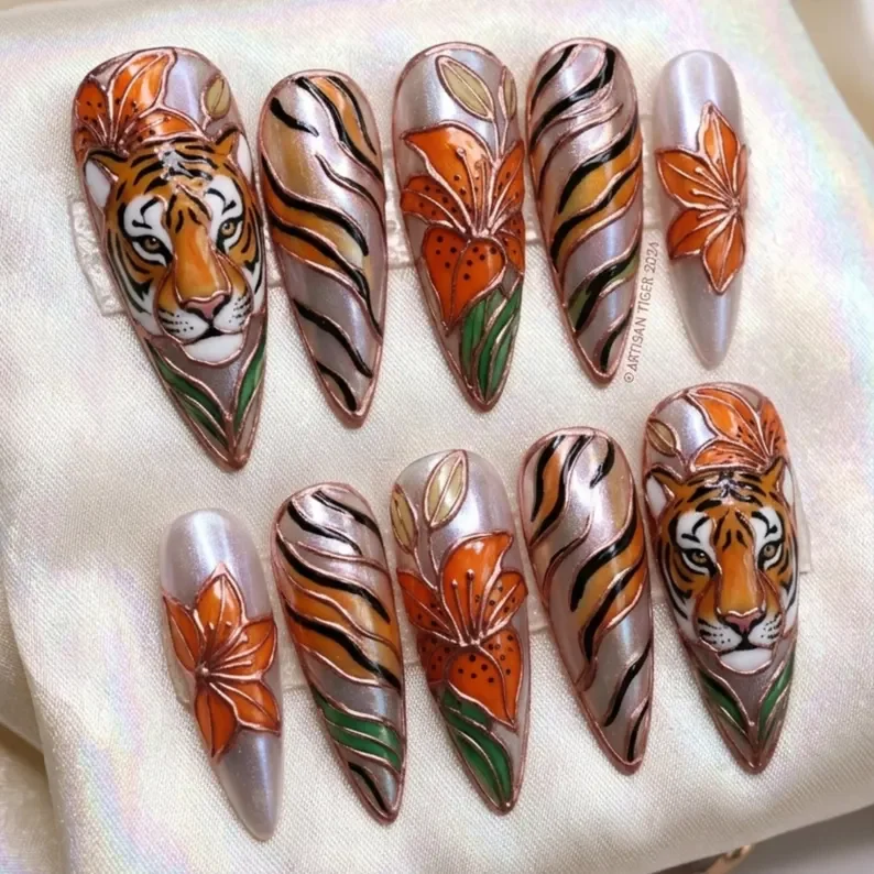 artisan tiger nails, botanical press on, press on nails, custom press on nails, fake nails, Nails Art, stained glass nails, gold press on nails, 3d press on nails, luxury press on nails, handmade press on nails