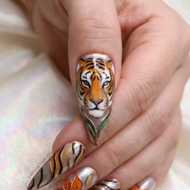 tiger botanical, press on nail set, press on nails, custom press on nails, fake nails, Nails Art, stained glass nails, gold press on nails, 3d press on nails, luxury press on nails, handmade press on nails