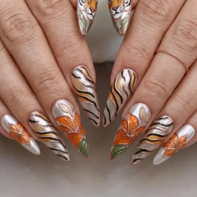 stained glass nails, 3D tiger nails, press on nails, custom press on nails, fake nails, Nails Art, gold press on nails, 3d press on nails, luxury press on nails, handmade press on nails