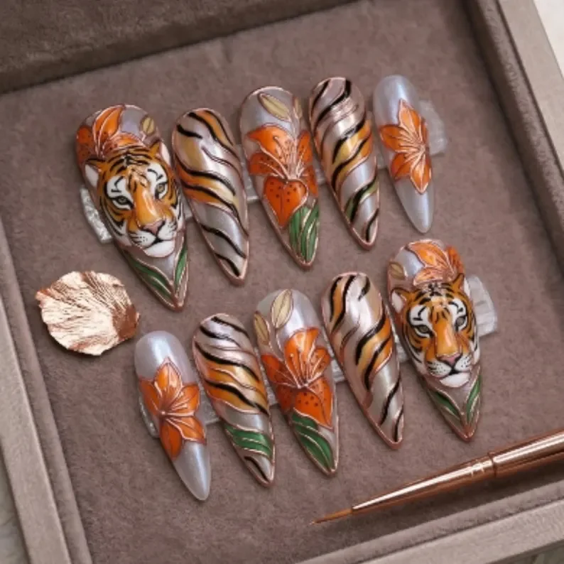 artisan tiger nails, botanical press on, press on nails, custom press on nails, fake nails, Nails Art, stained glass nails, gold press on nails, 3d press on nails, luxury press on nails, handmade press on nails