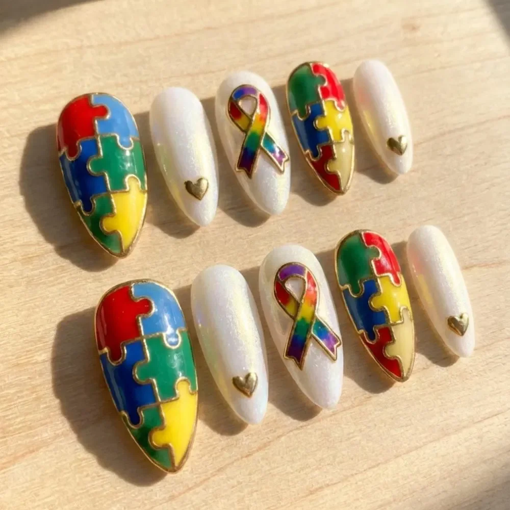 reusable nails, fake nails, press on nails, custom press on nails, Nails Art, stained glass nails, gold press on nails, 3d press on nails, luxury press on nails, handmade press on nails