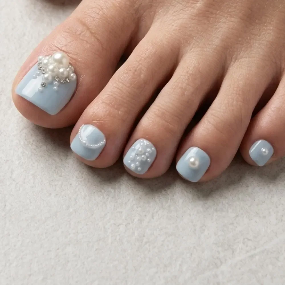 handmade nails, bridal toe nails, press on nails, custom press on nails, fake nails, Nails Art, stained glass nails, gold press on nails, 3d press on nails, luxury press on nails, handmade press on nails