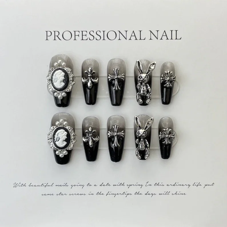 press on nails, custom press on nails, fake nails, Nails Art, stained glass nails, gold press on nails, 3d press on nails, luxury press on nails, handmade press on nails