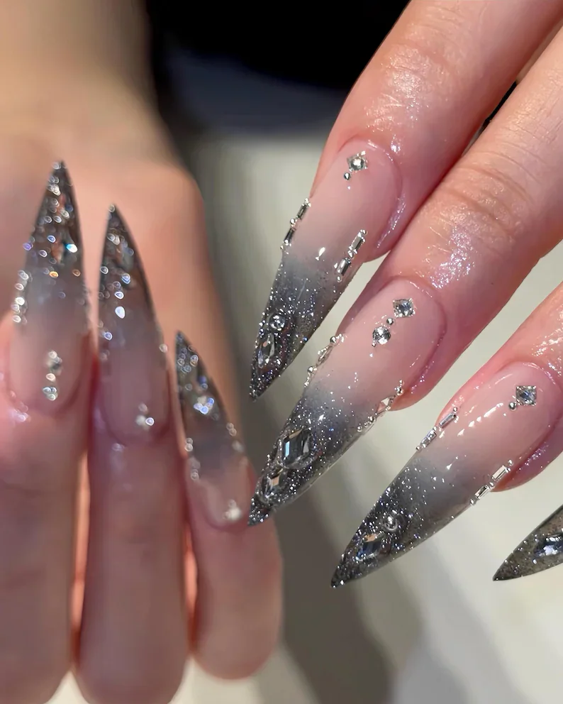 press on nails, custom press on nails, fake nails, Nails Art, stained glass nails, gold press on nails, 3d press on nails, luxury press on nails, handmade press on nails