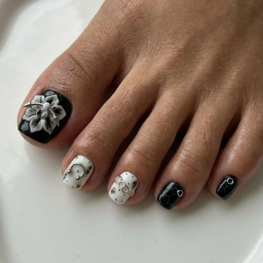 press on toes, 3D flower nails, press on nails, custom press on nails, fake nails, Nails Art, stained glass nails, gold press on nails, 3d press on nails, luxury press on nails, handmade press on nails