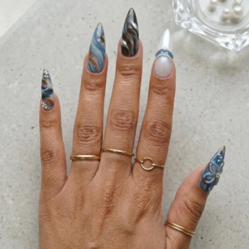 press on nails, custom press on nails, fake nails, Nails Art, stained glass nails, gold press on nails, 3d press on nails, luxury press on nails, handmade press on nails