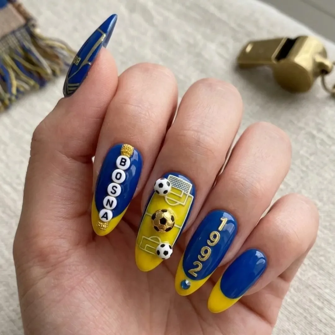 press on nails, custom press on nails, fake nails, Nails Art, stained glass nails, gold press on nails, 3d press on nails, luxury press on nails, handmade press on nails