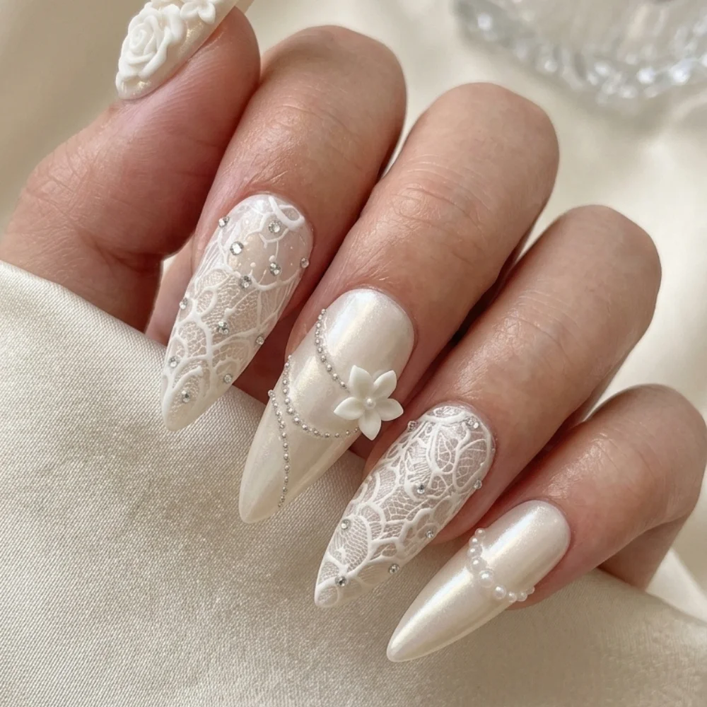 press on nails, custom press on nails, fake nails, Nails Art, stained glass nails, gold press on nails, 3d press on nails, luxury press on nails, handmade press on nails