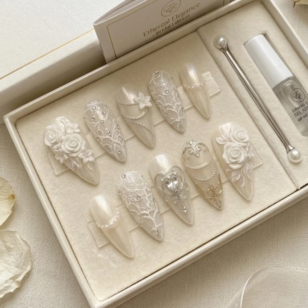 press on nails, custom press on nails, fake nails, Nails Art, stained glass nails, gold press on nails, 3d press on nails, luxury press on nails, handmade press on nails