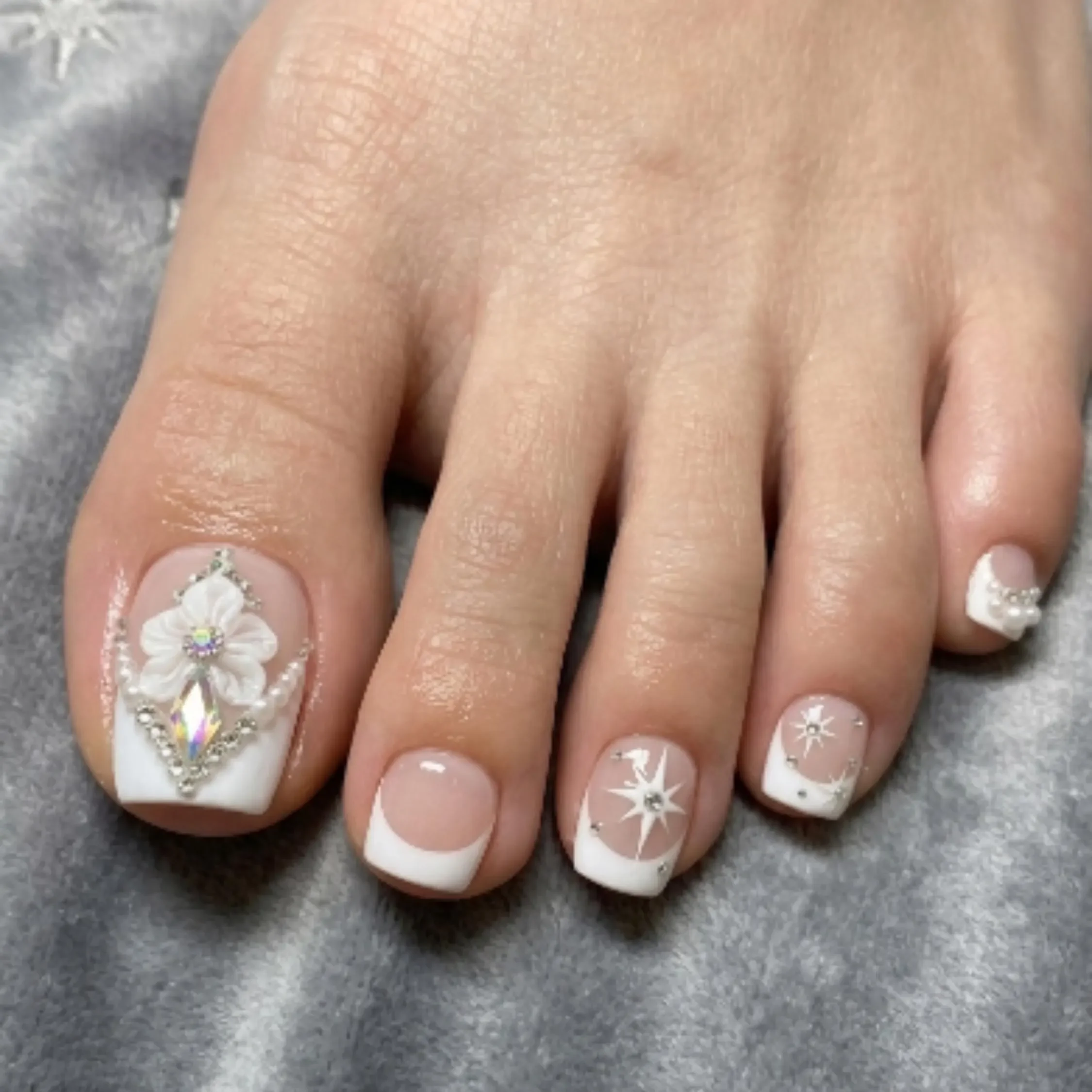 white french tip, toe pedicure, press on nails, custom press on nails, fake nails, Nails Art, stained glass nails, gold press on nails, 3d press on nails, luxury press on nails, handmade press on nails