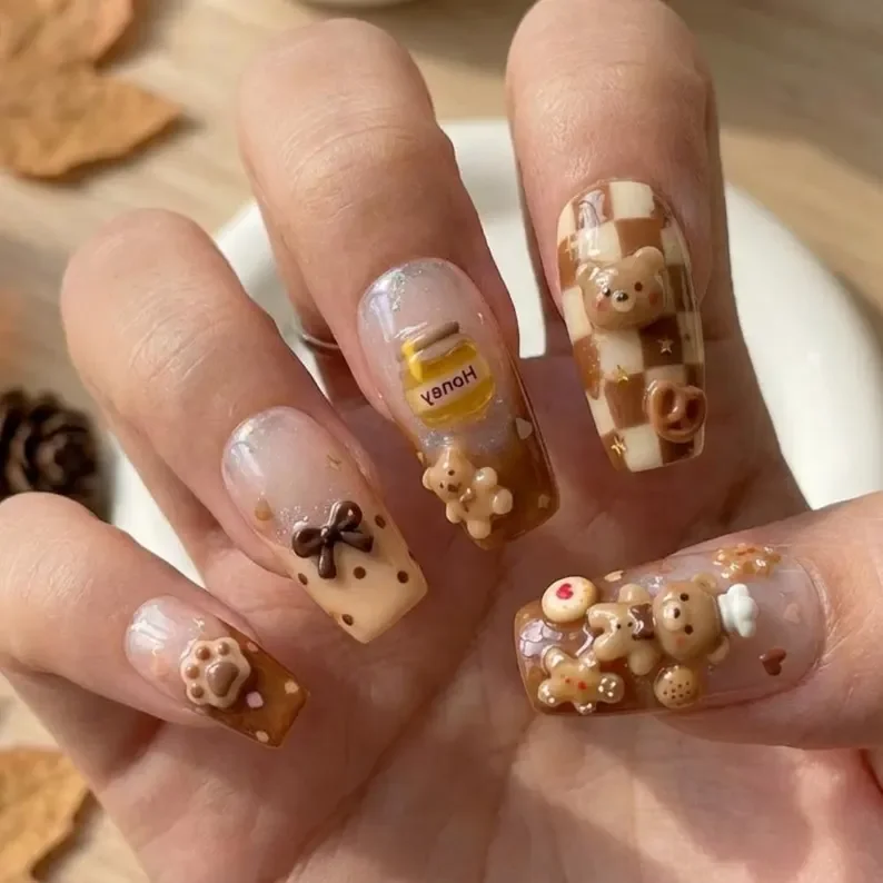 coffeecore nails, cookie press nails, press on nails, custom press on nails, fake nails, Nails Art, stained glass nails, gold press on nails, 3d press on nails, luxury press on nails, handmade press on nails