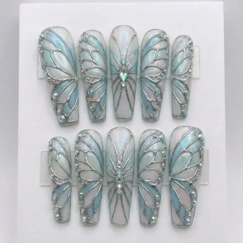 press on nails, custom press on nails, fake nails, Nails Art, stained glass nails, gold press on nails, 3d press on nails, luxury press on nails, handmade press on nails