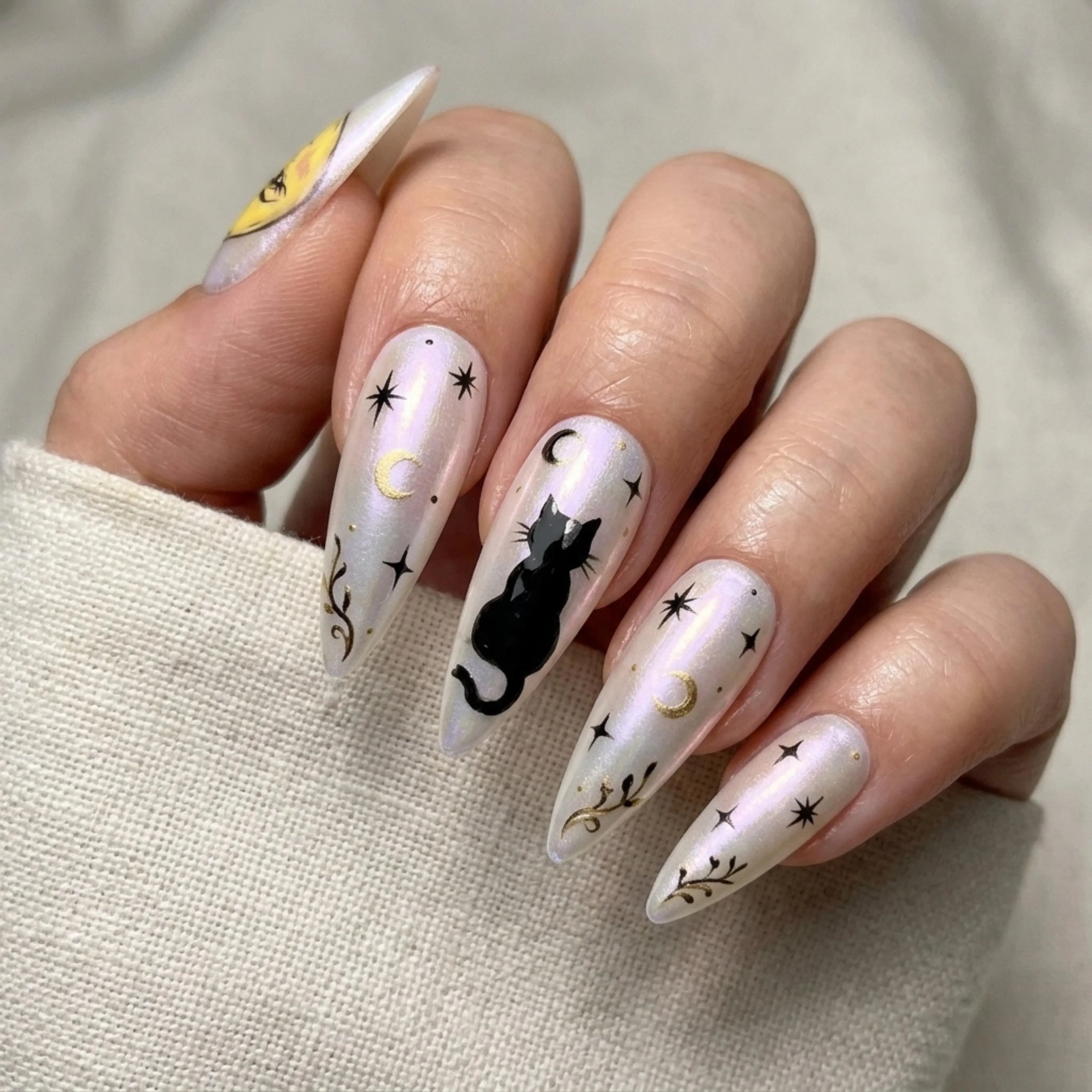 press on nails, custom press on nails, fake nails, Nails Art, stained glass nails, gold press on nails, 3d press on nails, luxury press on nails, handmade press on nails