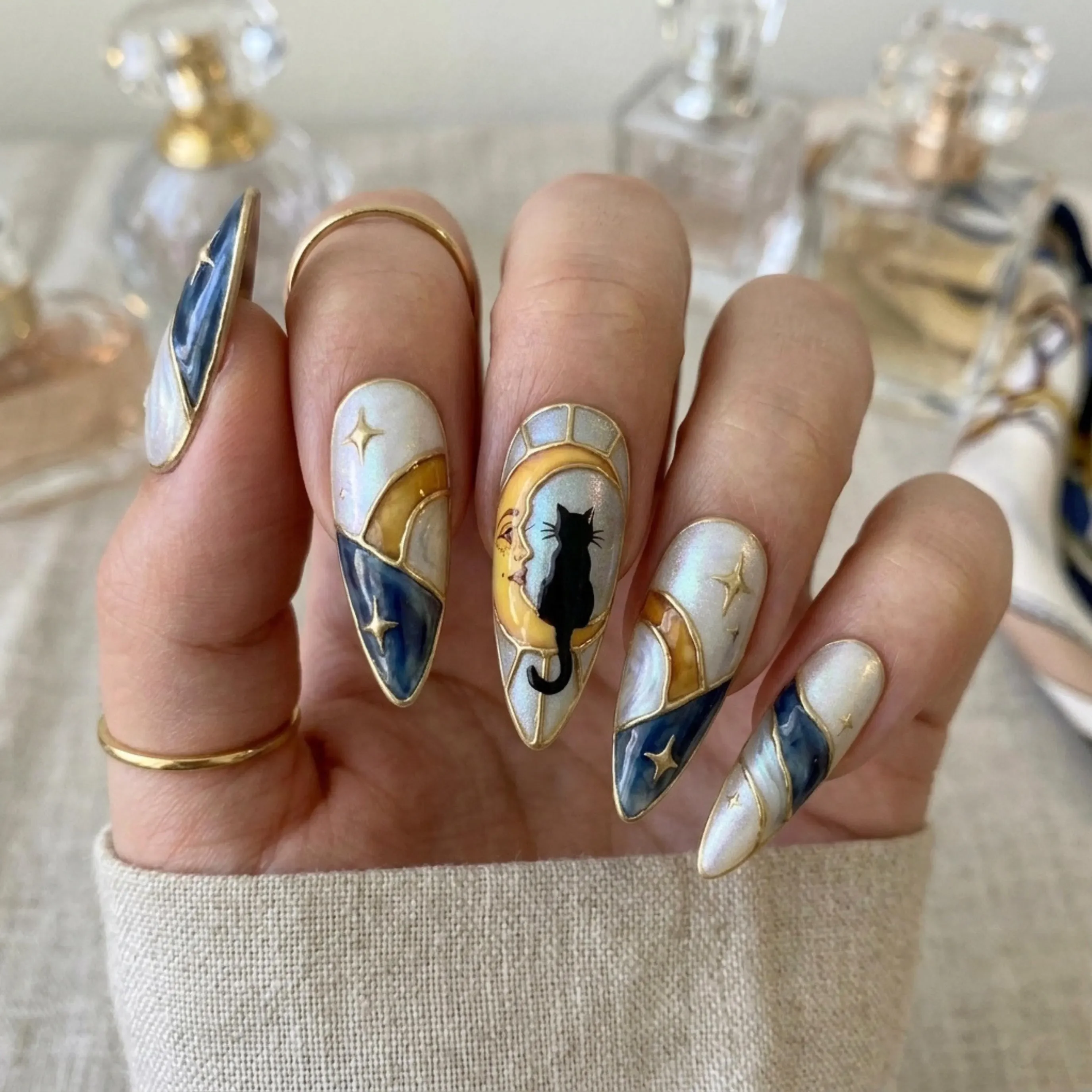 press on nails, custom press on nails, fake nails, Nails Art, stained glass nails, gold press on nails, 3d press on nails, luxury press on nails, handmade press on nails