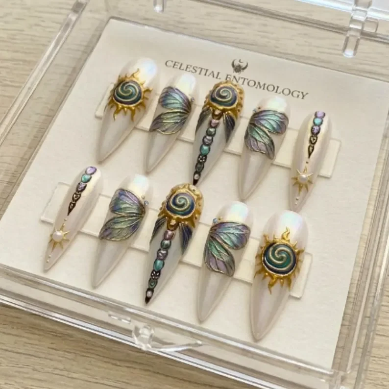 press on nails, custom press on nails, fake nails, Nails Art, stained glass nails, gold press on nails, 3d press on nails, luxury press on nails, handmade press on nails