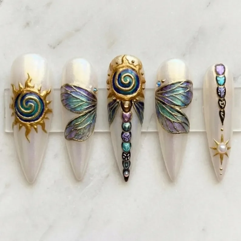 press on nails, custom press on nails, fake nails, Nails Art, stained glass nails, gold press on nails, 3d press on nails, luxury press on nails, handmade press on nails