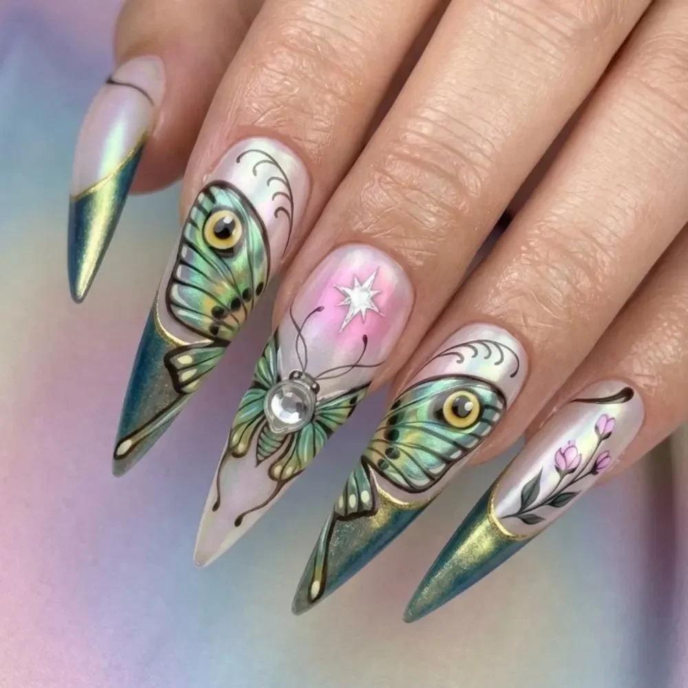 press on nails, custom press on nails, fake nails, Nails Art, stained glass nails, gold press on nails, 3d press on nails, luxury press on nails, handmade press on nails