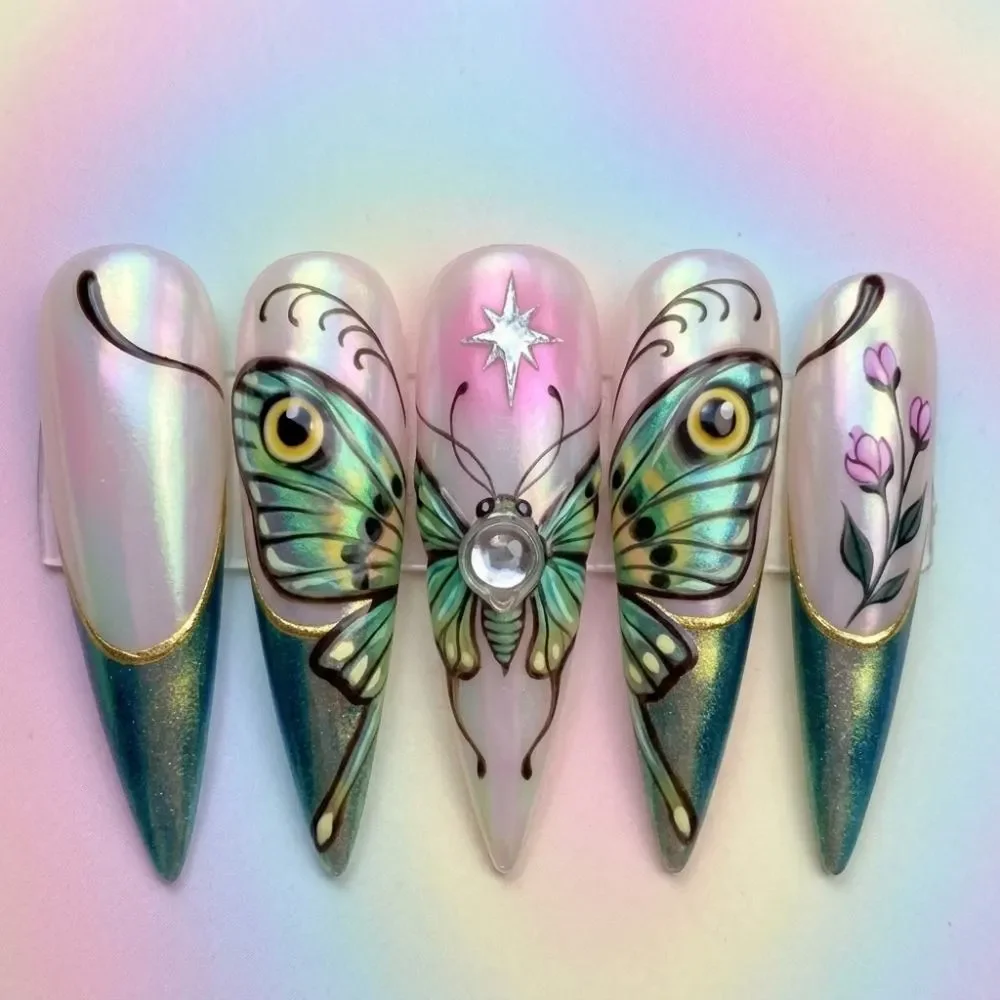 press on nails, custom press on nails, fake nails, Nails Art, stained glass nails, gold press on nails, 3d press on nails, luxury press on nails, handmade press on nails