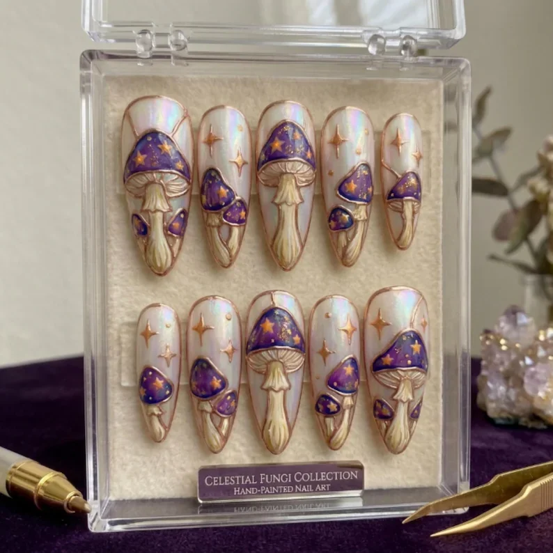 press on nails, custom press on nails, fake nails, Nails Art, stained glass nails, gold press on nails, 3d press on nails, luxury press on nails, handmade press on nails