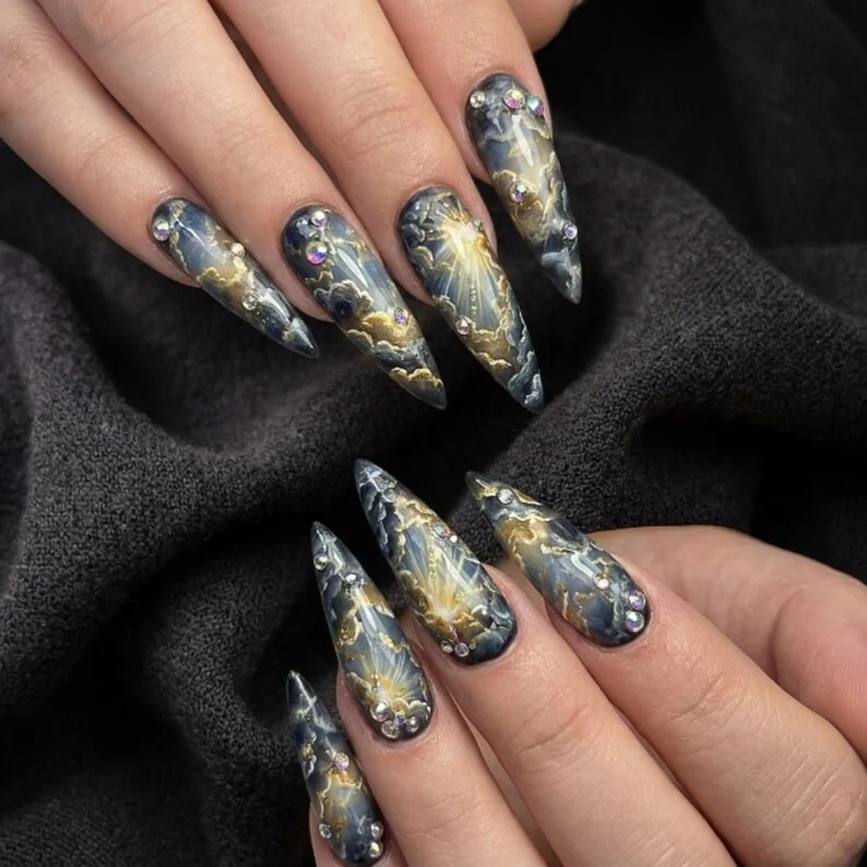 press on nails, custom press on nails, fake nails, Nails Art, stained glass nails, gold press on nails, 3d press on nails, luxury press on nails, handmade press on nails