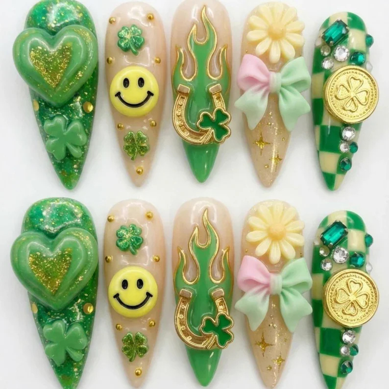 press on nails, custom press on nails, fake nails, Nails Art, stained glass nails, gold press on nails, 3d press on nails, luxury press on nails, handmade press on nails