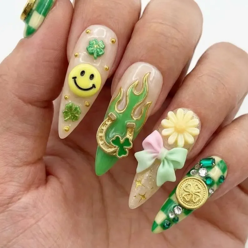 press on nails, custom press on nails, fake nails, Nails Art, stained glass nails, gold press on nails, 3d press on nails, luxury press on nails, handmade press on nails