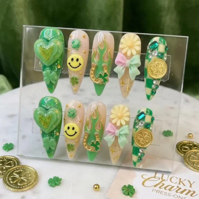 press on nails, custom press on nails, fake nails, Nails Art, stained glass nails, gold press on nails, 3d press on nails, luxury press on nails, handmade press on nails