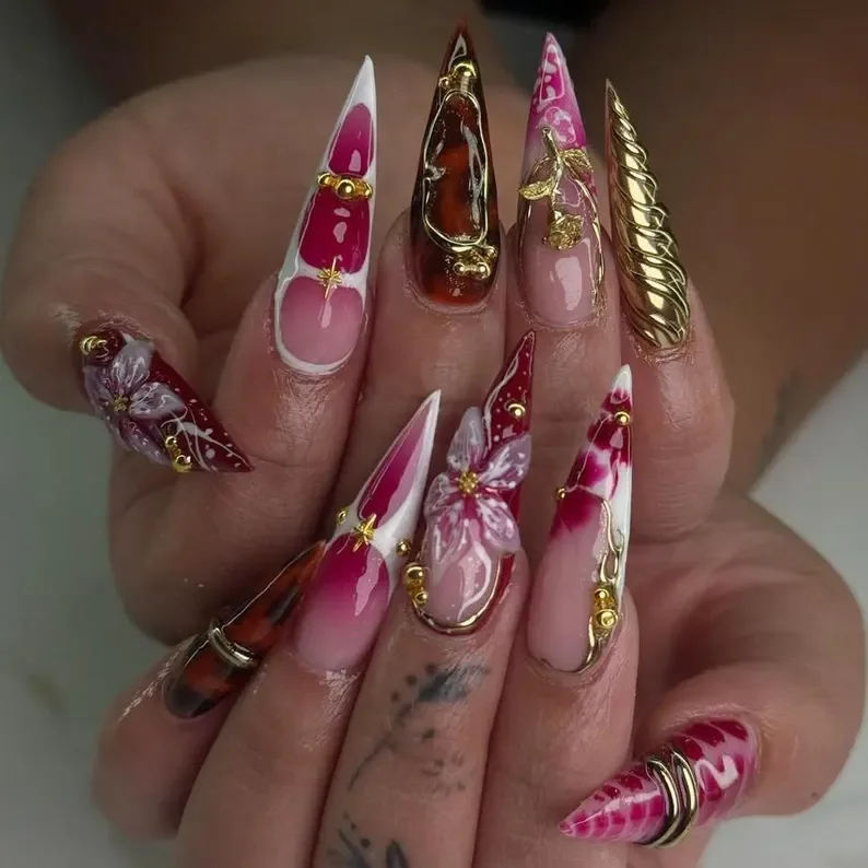press on nails, custom press on nails, fake nails, Nails Art, stained glass nails, gold press on nails, 3d press on nails, luxury press on nails, handmade press on nails