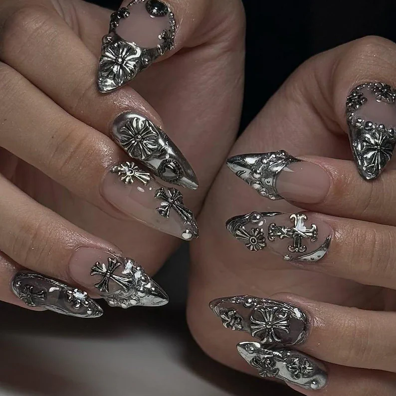 press on nails, custom press on nails, fake nails, Nails Art, stained glass nails, gold press on nails, 3d press on nails, luxury press on nails, handmade press on nails