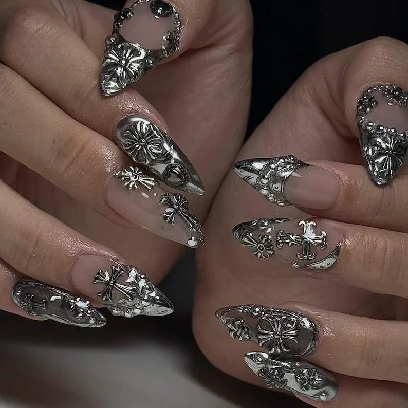 press on nails, custom press on nails, fake nails, Nails Art, stained glass nails, gold press on nails, 3d press on nails, luxury press on nails, handmade press on nails