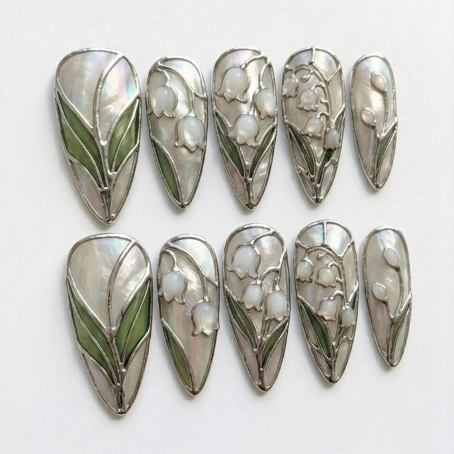 cloisonné press on nails, lily of the valley, press on nails, custom press on nails, fake nails, Nails Art, stained glass nails, gold press on nails, 3d press on nails, luxury press on nails, handmade press on nails