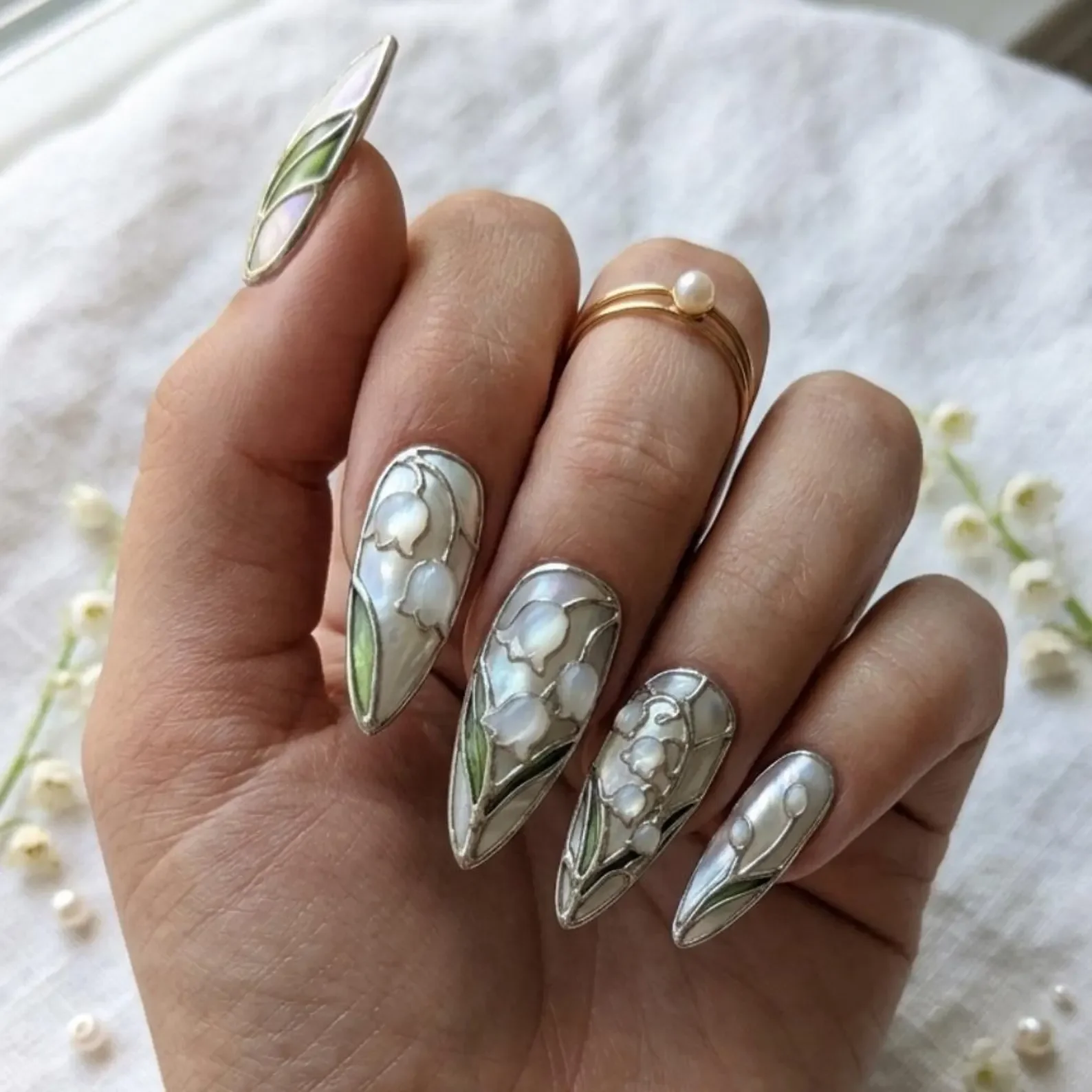 stained glass nails, mother of pearl nails, press on nails, custom press on nails, fake nails, Nails Art, gold press on nails, 3d press on nails, luxury press on nails, handmade press on nails