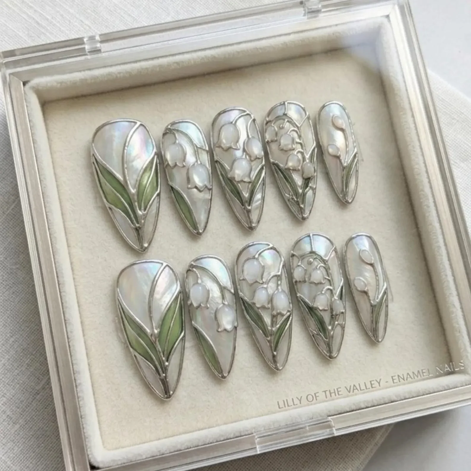 faux cloisonné nails, floral manicure, press on nails, custom press on nails, fake nails, Nails Art, stained glass nails, gold press on nails, 3d press on nails, luxury press on nails, handmade press on nails