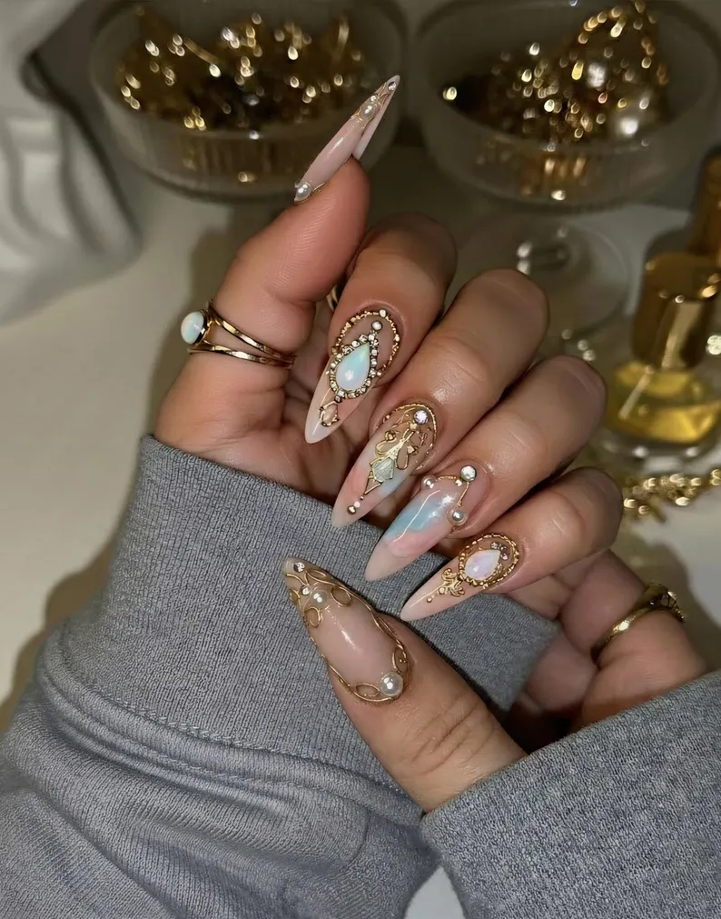 press on nails, custom press on nails, fake nails, Nails Art, stained glass nails, gold press on nails, 3d press on nails, luxury press on nails, handmade press on nails