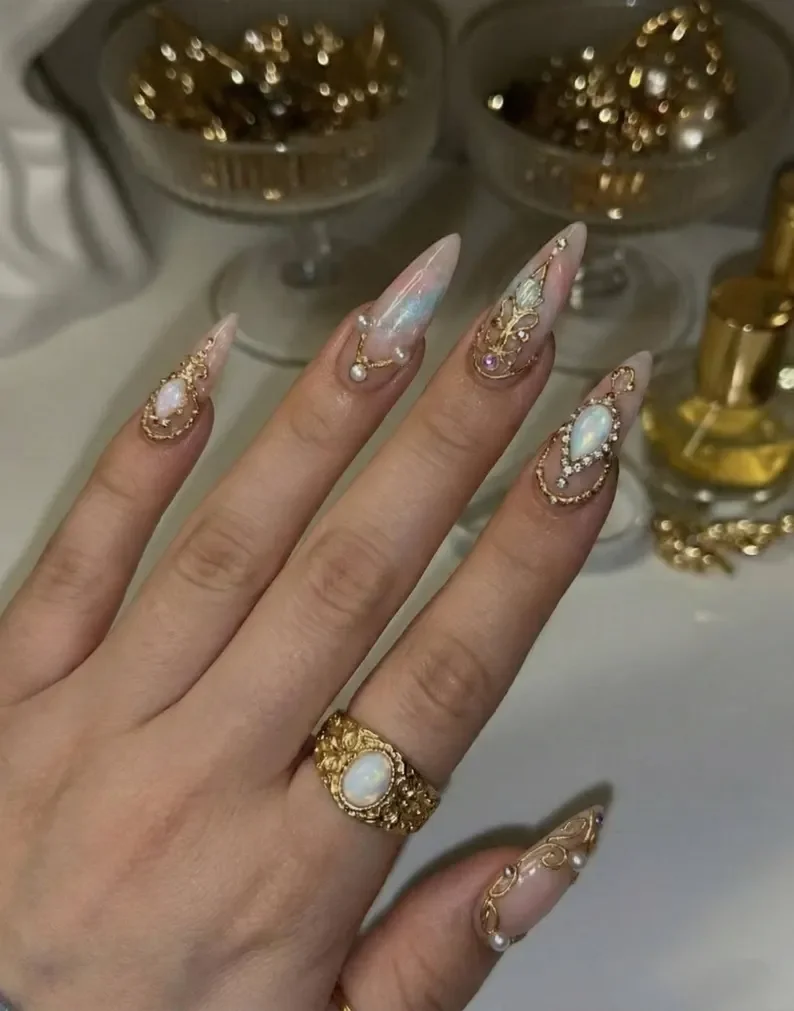 press on nails, custom press on nails, fake nails, Nails Art, stained glass nails, gold press on nails, 3d press on nails, luxury press on nails, handmade press on nails