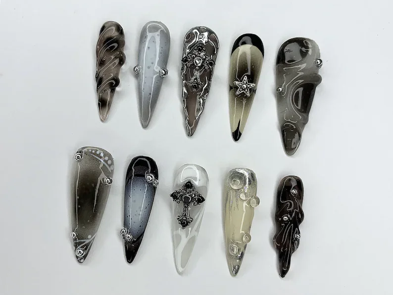 press on nails, custom press on nails, fake nails, Nails Art, stained glass nails, gold press on nails, 3d press on nails, luxury press on nails, handmade press on nails