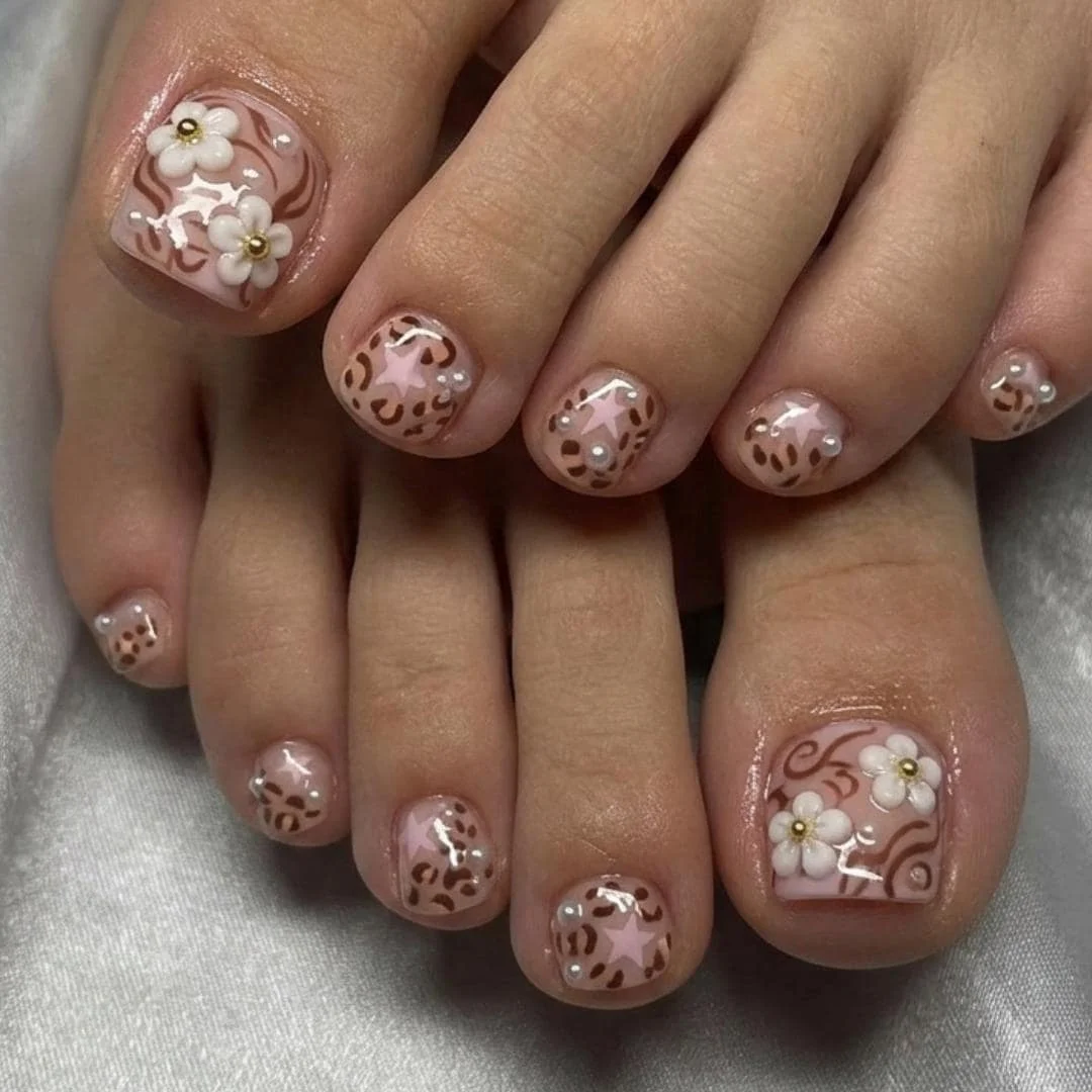 press on nails, custom press on nails, fake nails, Nails Art, stained glass nails, gold press on nails, 3d press on nails, luxury press on nails, handmade press on nails