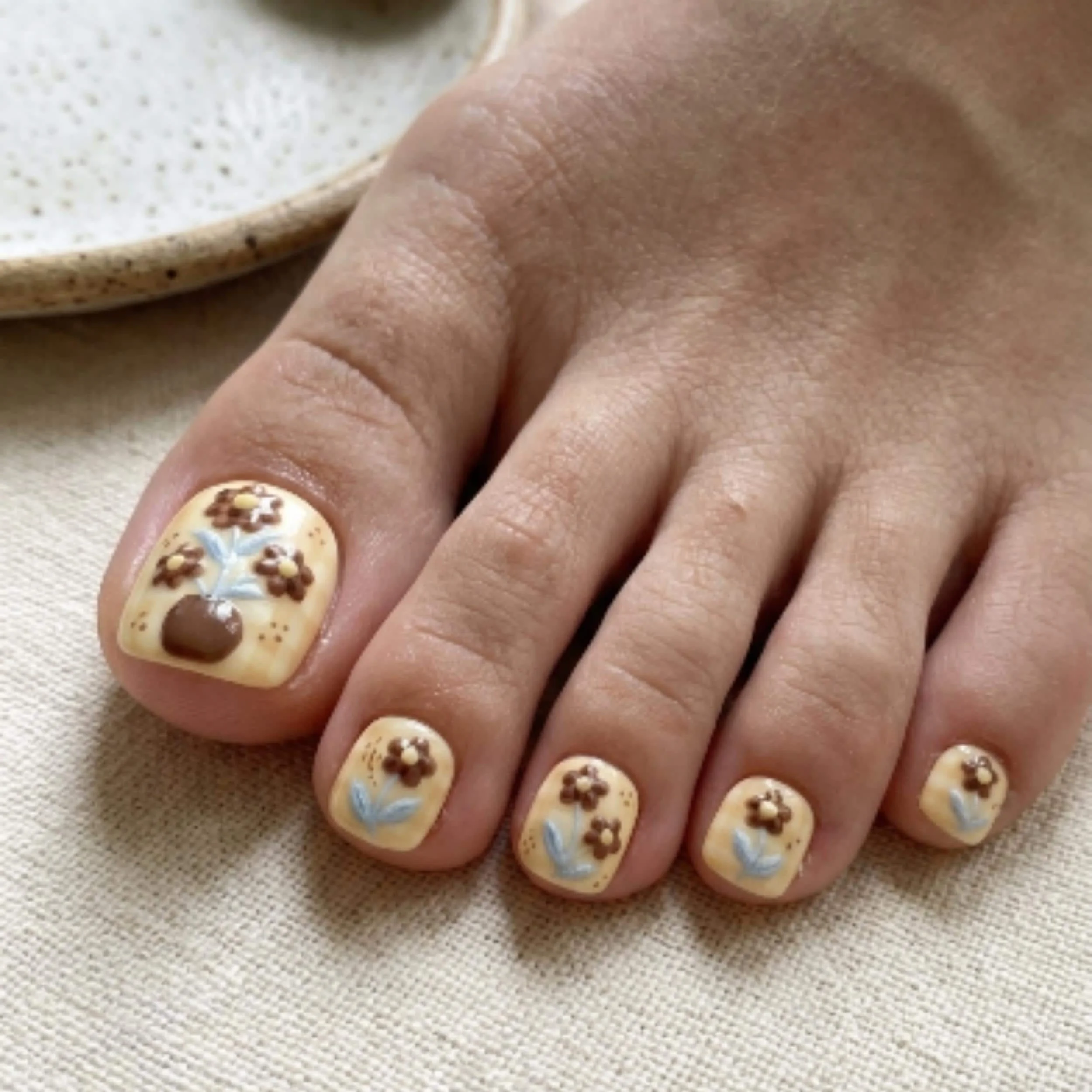 press on toes, rustic cream, press on nails, custom press on nails, fake nails, Nails Art, stained glass nails, gold press on nails, 3d press on nails, luxury press on nails, handmade press on nails