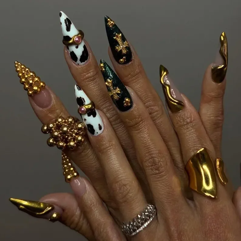press on nails, custom press on nails, fake nails, Nails Art, stained glass nails, gold press on nails, 3d press on nails, luxury press on nails, handmade press on nails